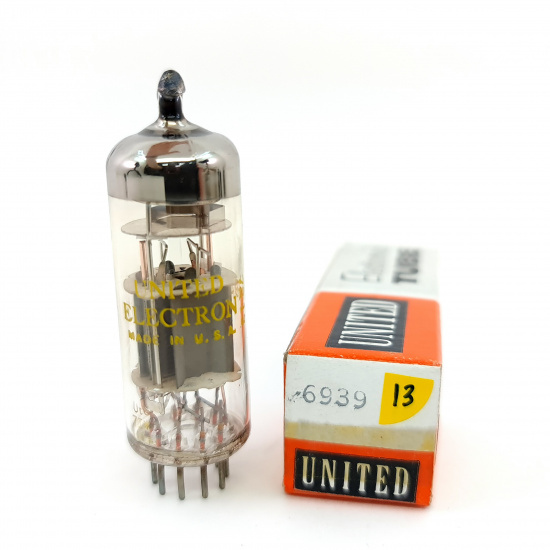 1 X 6939 UNITED ELECTRON TUBE. 1970s PROD. 3 MICA. COPPER RODS. 13. CE8