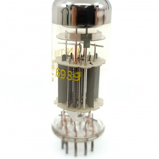 1 X 6939 UNITED ELECTRON TUBE. 1970s...