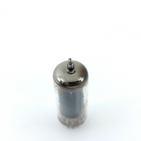 1 X 6197 UNITED ELECTRON TUBE. 1970s RCA PROD. 3 MICA. 16. CE8