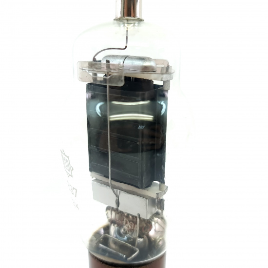 1 X 837 RSD TUBE. 1940s RCA PROD....