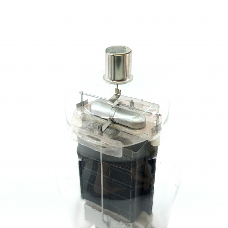 1 X 837 RSD TUBE. 1960s USA PROD. BLACK PLATES. INVERTED CUP GETTER. 5. CE34