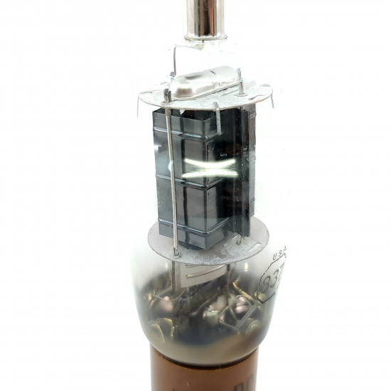 1 X 837 RCA TUBE. 1960s PROD. BLACK...