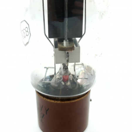 1 X CWL 837 TUBE. 1950s RCA PROD. BLACK PLATES. DUAL RECTANGULAR GETTER. 7.CE34