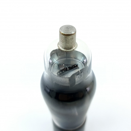 1 X 277 / 77 RSD TUBE. 1950s EUROPEAN PROD. FLAT GETTER. 2. CE22