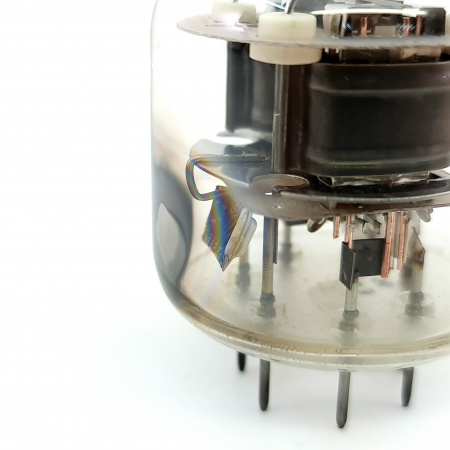 1 X QQE04/20 MINIWATT TUBE. 1950s HYPERLEC BRIVE PROD. BLACK PLATES. 6. CE113