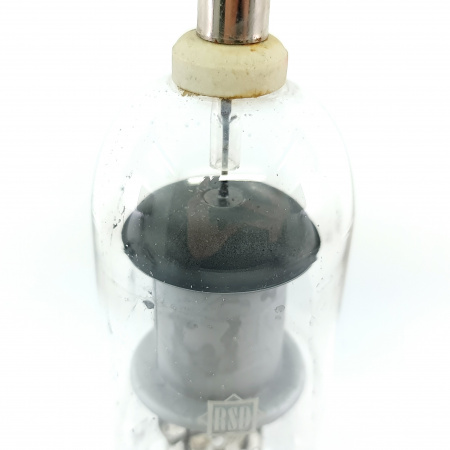 1 X 4H32 / GXU2 RSD TUBE. 1950s PROD. FLAT GETTER. 2. CE560/CB406