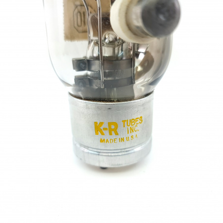 1 X 810 / 3C/150A KEN-RAD TUBE. 1950s PROD. RECTANGULAR GETTER. 2. CE683