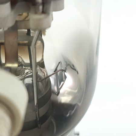 1 X 810 / 3C/150A KEN-RAD TUBE. 1950s PROD. RECTANGULAR GETTER. 2. CE683