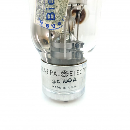 1 X 810 / 3C/150A GENELAL ELECTRIC. 1950s PROD. RECTANGULAR GETTER. 3. CE683