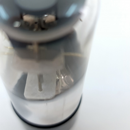 1 X Y63GT RSD MAGIC EYE TUBE. FLAT GETTER. 1. CE566