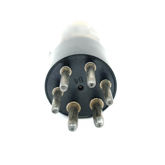 1 X Y63ST RSD MAGIC EYE TUBE. 2. CE566