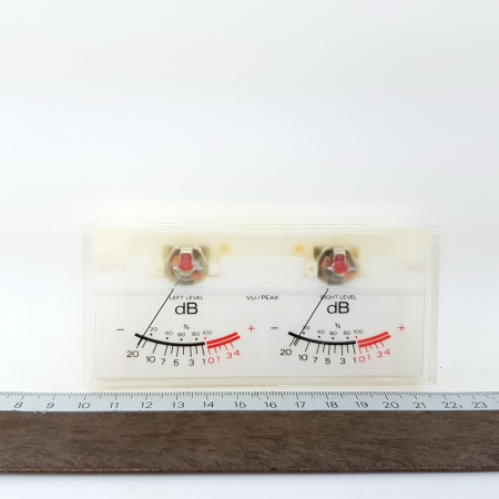 1 X STEREO VU-METER. NEW OLD STOCK. HIGH QUALITY. RCB369/2