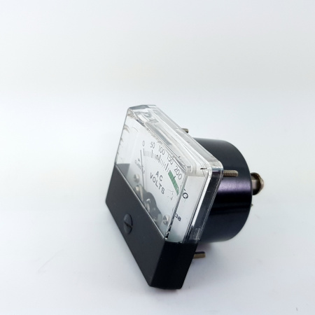 1 X MINUPA MU-38 VOLMETER, NEW OLD STOCK. 0-250V. SOME SCRASH. RCB369/3