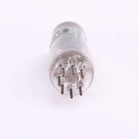 1 X A2134 GEC TUBE. 1950s PROD. RECTANGULAR GETTER. COPPER RODS. CH163