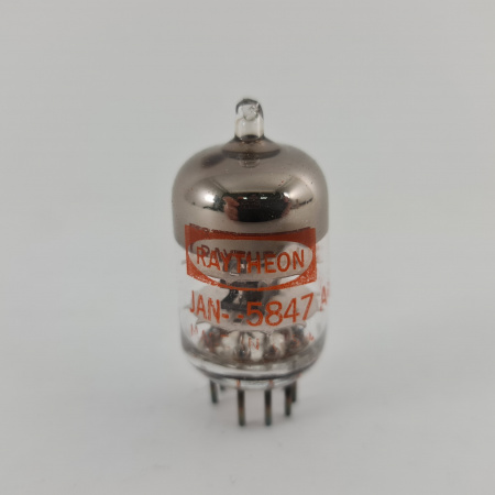 1 X JAN 5847A RAYTHEON TUBE. 1960s PROD. BLACK PLATES. CROSS GETTER. 14. CH163