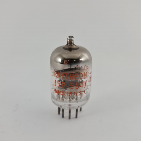 1 X 5847 RAYTHEON TUBE. 1960s PROD. BLACK PLATES. RECTANGULAR GETTER. 15. CH163