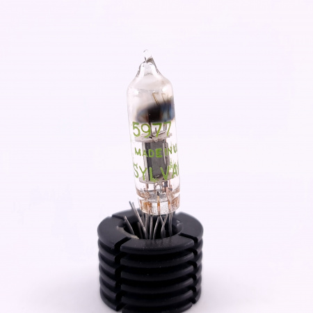 1 X 5977 SYLVANIA TUBE. 1970s PROD. 2. CE801