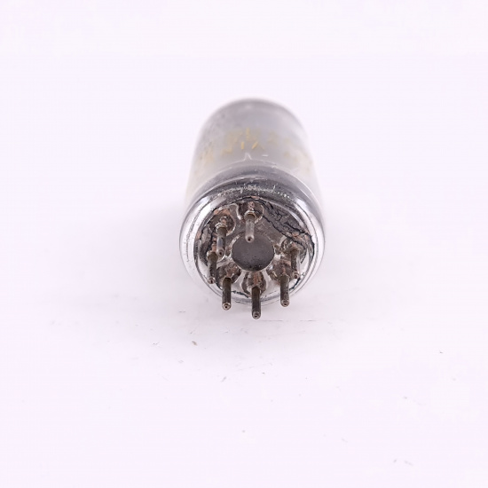 1 X JHS 5749 / 6BA6W SYLVANIA TUBE....