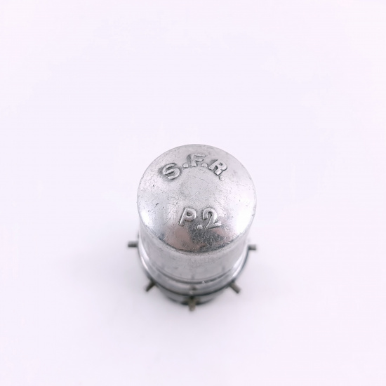 1 X P2 SFR TUBE. VERY RARE TUBE. 10....