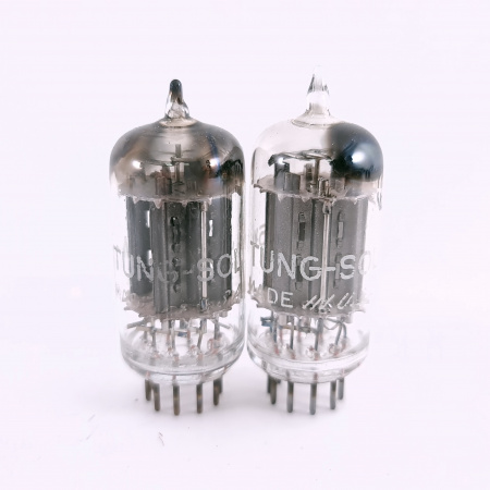2 X 26Z5W TUNG-SOL TUBE. 1950s PROD. BLACK PLATES. DUAL GETTER. PAIR. 33. CB406