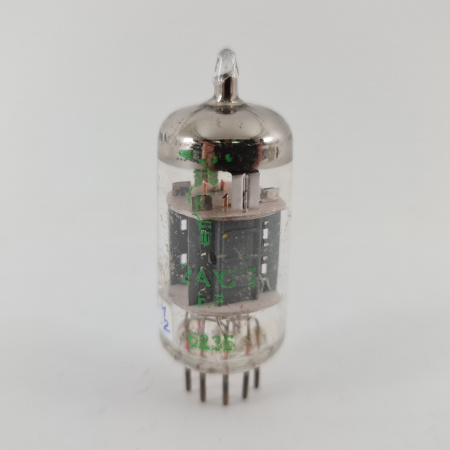 1 X 12AX7S LA RADIOTECHNIQUE TUBE. 1962 PROD. GREY PLATES. COPPER RODS.7.CH164