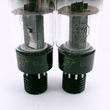 2 X 6Y6GA SYLVANIA TUBE. 1950s PROD. BLACK PLATES. RECTANGULAR GETTER. 42.CH164