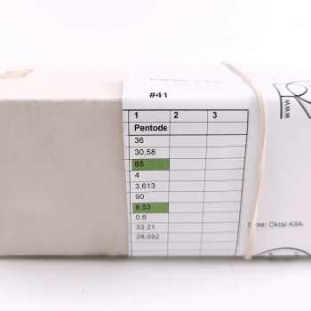 1 X EL33 MULLARD TUBE.... 2