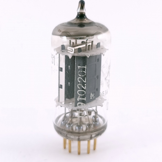 1 X 6211 TELEFUNKEN TUBE. 1960s PROD....