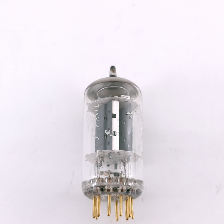 1 X 6211 TELEFUNKEN TUBE. 1960s PROD. GOLD PIN. 93/92% EMISSION. 70. CH164