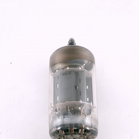 1 X ECC82 MULLARD TUBE. 1960s PROD. B4F1. 104/97% EMISSION. USED. 22. CH165