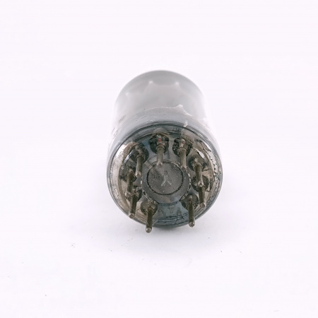 1 X ECC82 MULLARD TUBE. 1960s PROD. B4F1. 104/97% EMISSION. USED. 22. CH165