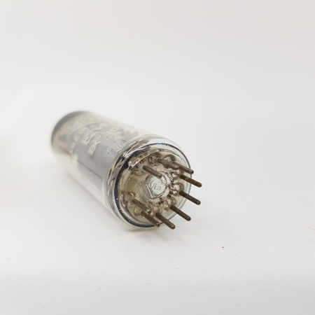 1 X EM84 TELEFUNKEN TUBE. NOS. RCB51