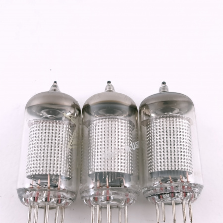 3 X EF86 ZAERIX TUBE. 1960s RUSSIAN PROD. MESH PLATE. MATCHED TRIO. 78. CH165