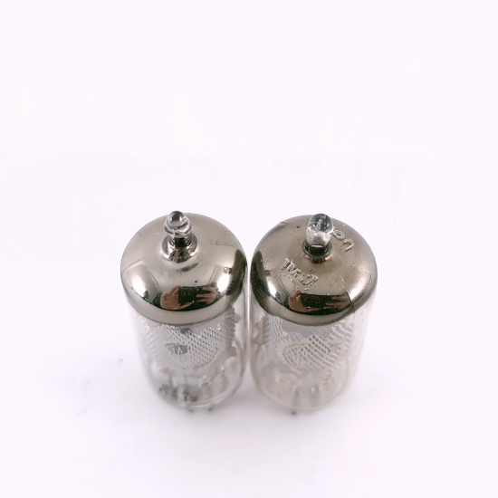 2 X EF86 VALVO TUBE. 1960s PROD. MESH...