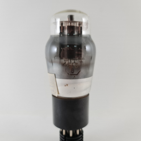 1 6F6G MULLARD TUBE. 1950s PROD. BLACK PLATES. FLAT GETTER.COPPER RODS.59.CH165