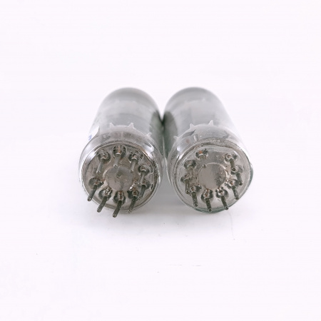 2 X 6350 TUBE. 1950s SYLVANIA PROD. BLACK PLATES. D-G. MATCHED PAIR. 109. CH165