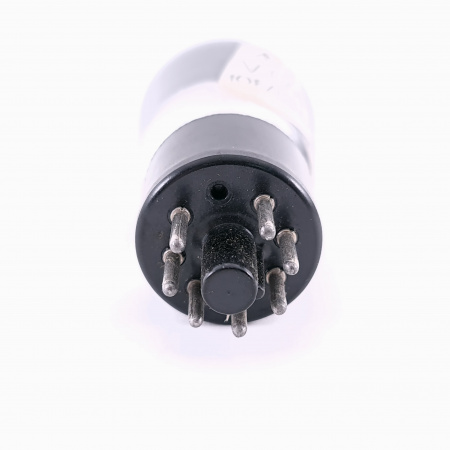 1 X VT74 / KTZ63 MWT TUBE. 1950s PROD. BLACK PLATES. 9. CH166