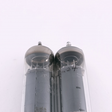 2 X EL84 SIEMENS TUBE. 1960s PROD. COPPER RODS. USED. 35. CH166