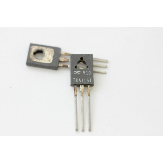 1 X TDA1151 SGS TRANSISTOR ( New Old Stock )  C524BU4F070323