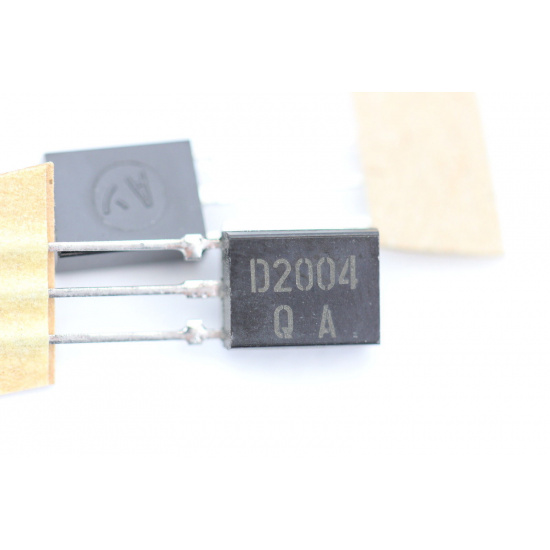 1 X 2SD2004 TOSHIBA TRANSISTOR ( New Old Stock ). C550BU2F070323