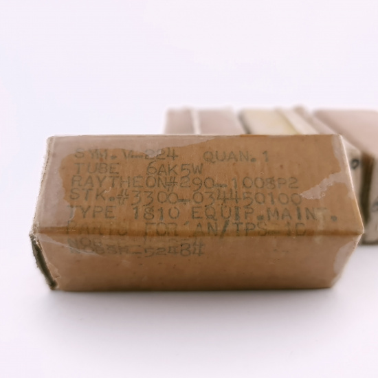 4 X 6AK5W RAYTHEON TUBE. 1950s ARMY...
