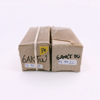 2 X 6AK5W RAYTHEON TUBE....