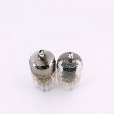 2 X 6AK5W RAYTHEON TUBE. 1950s ARMY PROD. BLACK PLATES. MATCHED PAIR. 54. CH166