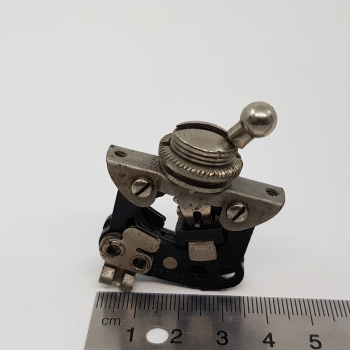 1 X FRENCH ARMY SWITCH... 2