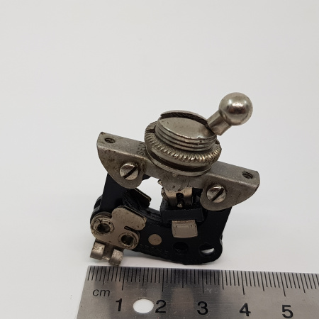 1 X FRENCH ARMY SWITCH SECME CIRCULAR (NEW OLD STOCK). CA330U50F070219