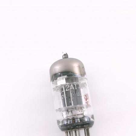 1 X 6201 GENERAL ELECTRIC TUBE. 1950s PROD. BLACK PLATES. 3M. D-G.USED.76.CH166