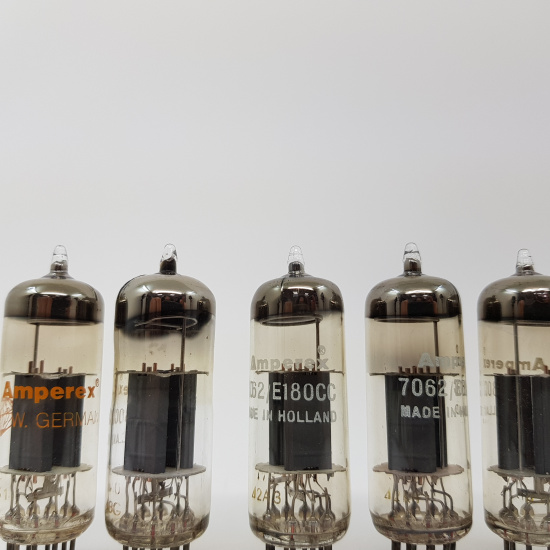 10 X 7062 / E180CC TUBE. AMPEREX...
