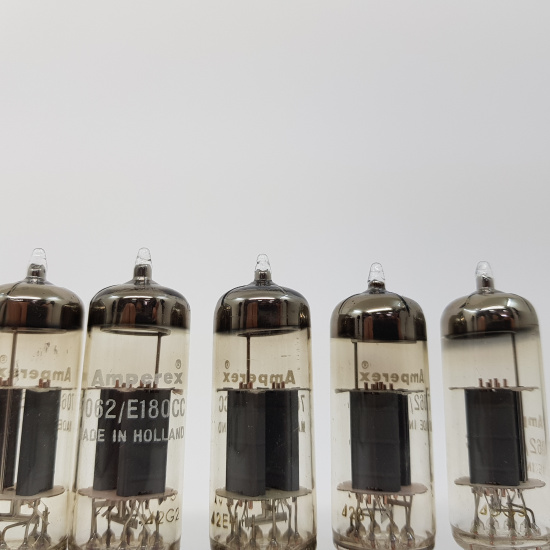 10 X 7062 / E180CC TUBE. AMPEREX...