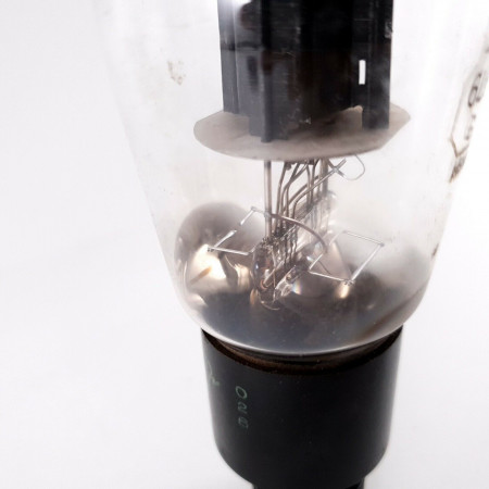 1 X 6L6G SYLVANIA TUBE. BLACK PLATES. 77%. CJ  ENA