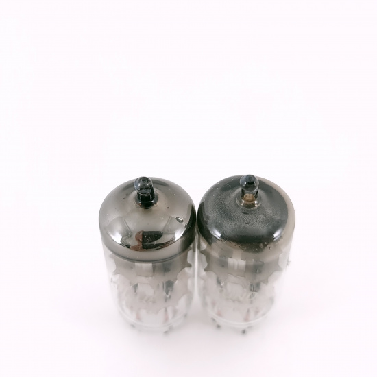 2 X ECC82 KUNDAN TUBE. 1960s RFT...